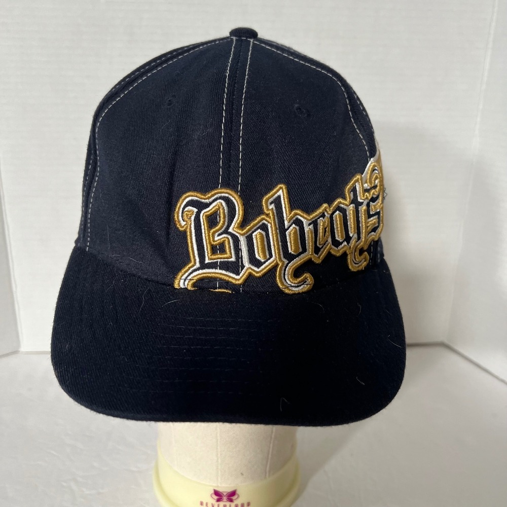 Top of the World Montana State Bobcats Hat Navy Blue Gold Stretch One Fit